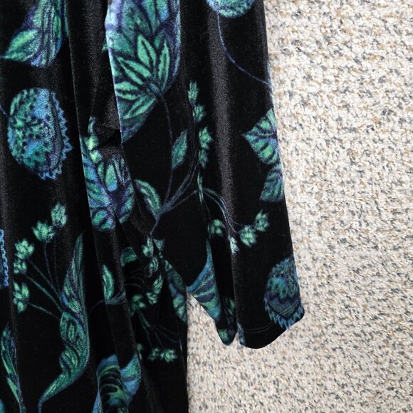 Catherines Top‎ Womens Plus 0X 14/16W Green Velvet Blouse V Neck Casual Ladies - Picture 2 of 7